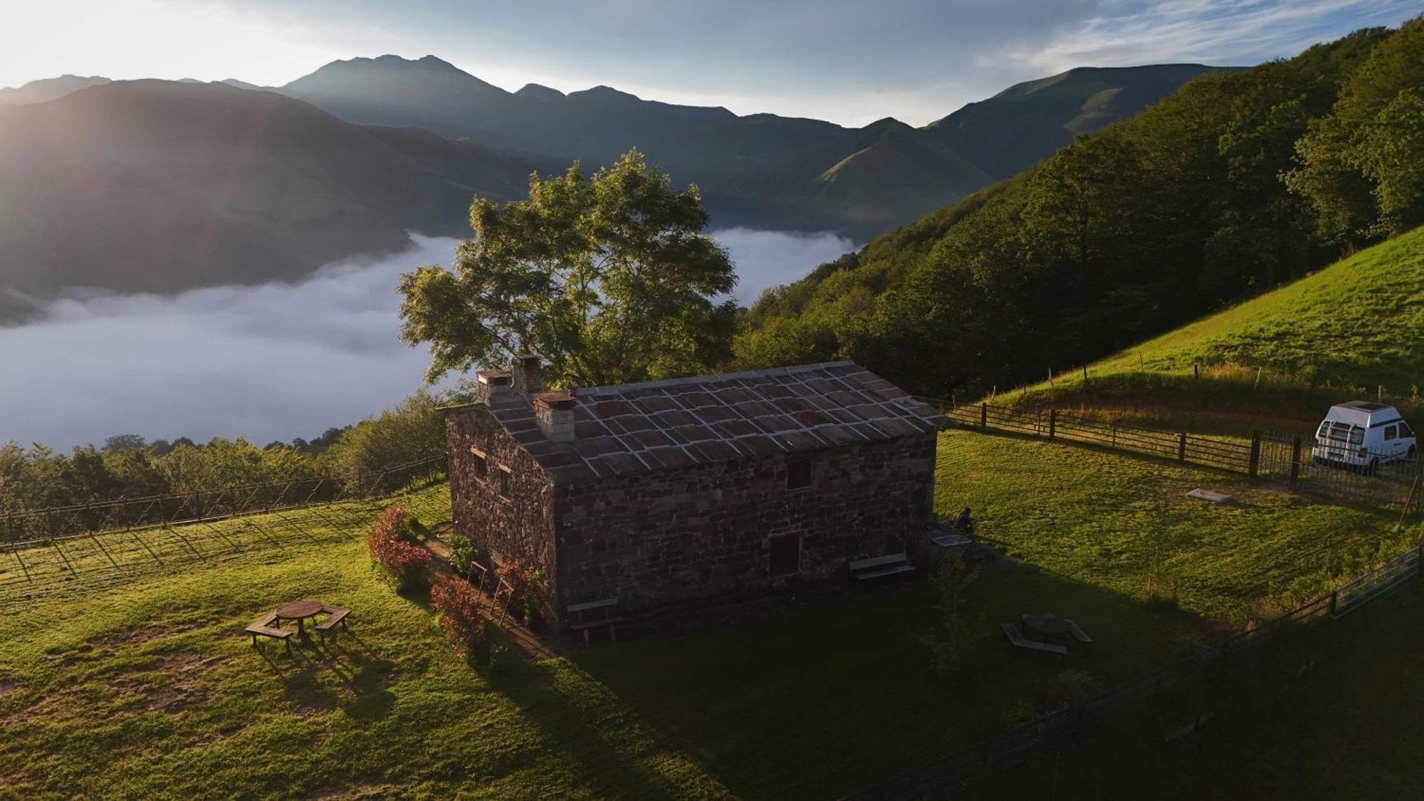La Cabana Mirador De Los Valles Pasiegos Vega de Pas Exterior foto